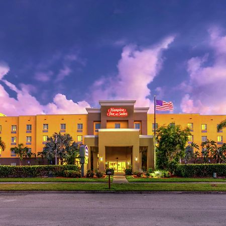 Hampton Inn & Suites - Форт Пирс Экстерьер фото